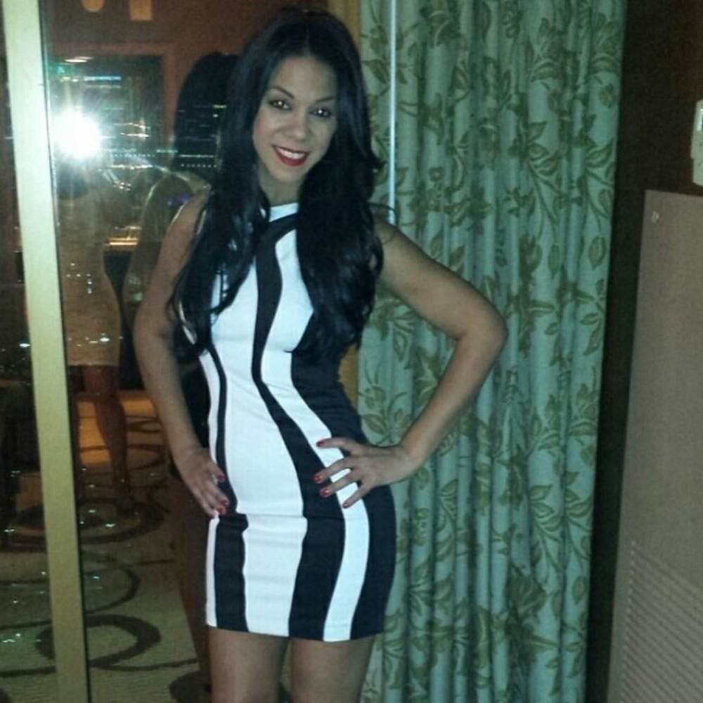 Bebe dress